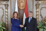 Iliana Iotova EPA-MTI ape mpe