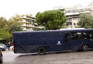 Υπόθεση αλυσίδας πίτσας: Απολογείται σήμερα ο ιδιοκτήτης  – Τι υποστηρίζει για το κατασχεθέν ποσό που βρέθηκε σπίτι του