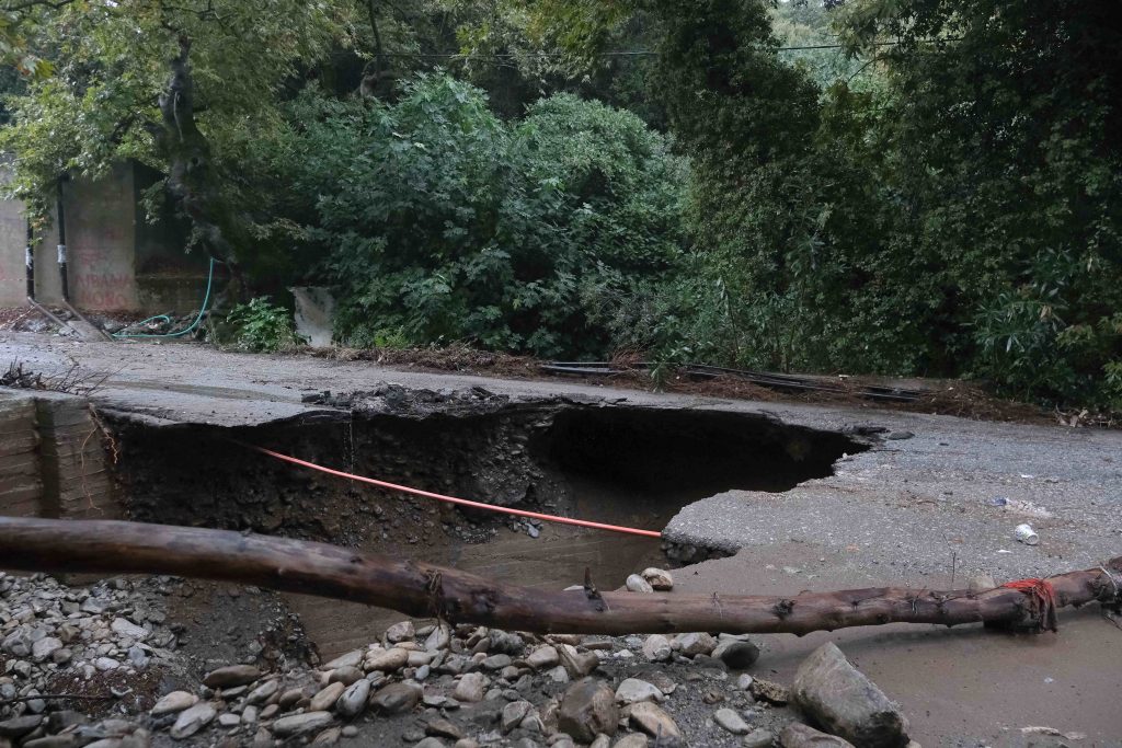 Ρέθυμνο: Νέο 112 στον Μυλοπόταμο – Περιορισμός μετακινήσεων και μεταφορά πολιτών σε υψηλότερα σημεία