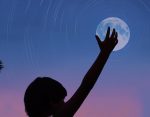 kid looking at the stars pixabay